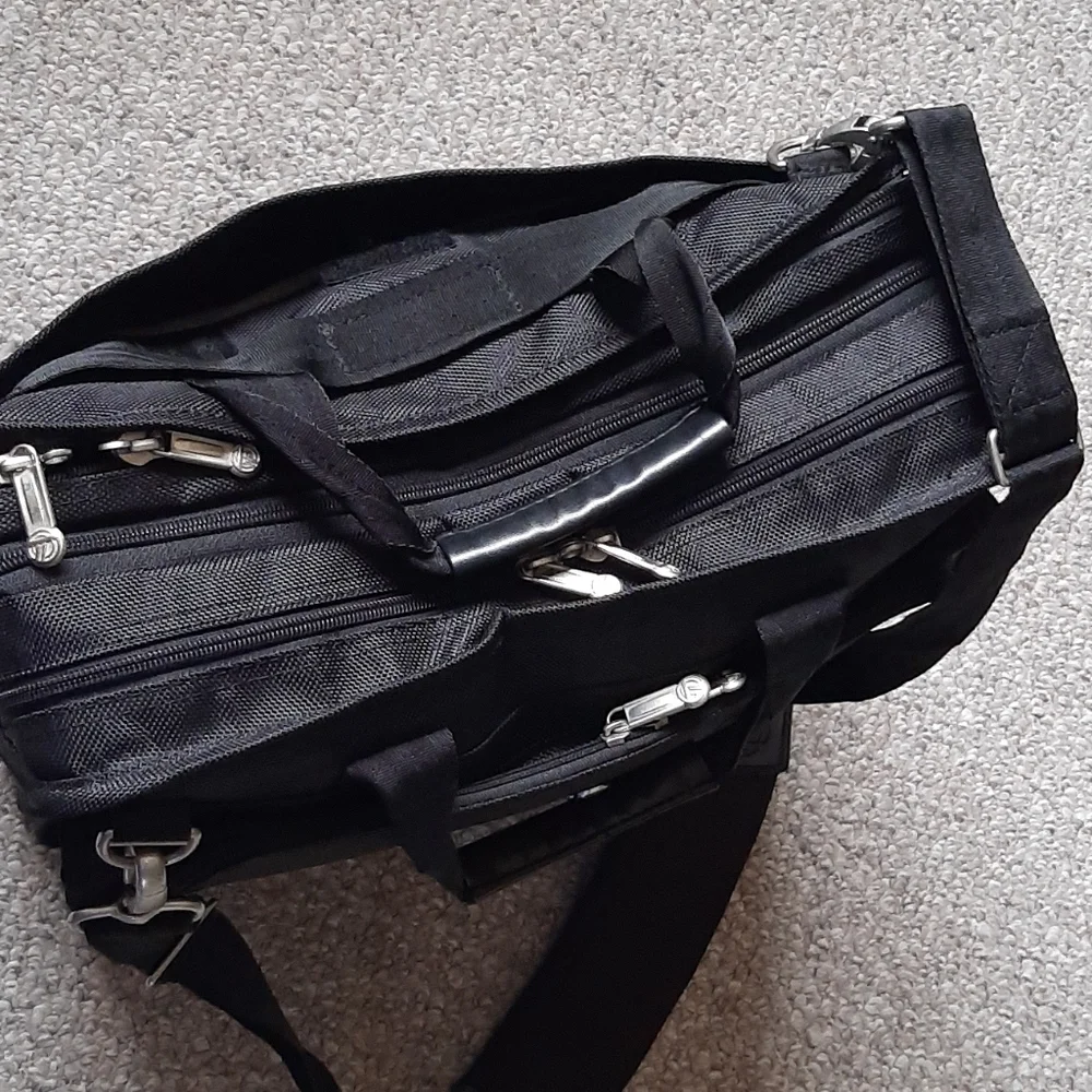 New Targus Briefcase/work Bag